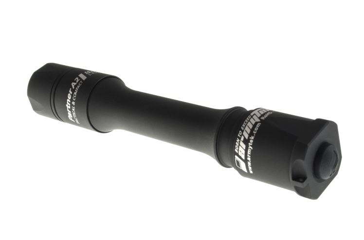 Фонарь ручной Armytek Partner A2 v3 XP-L
