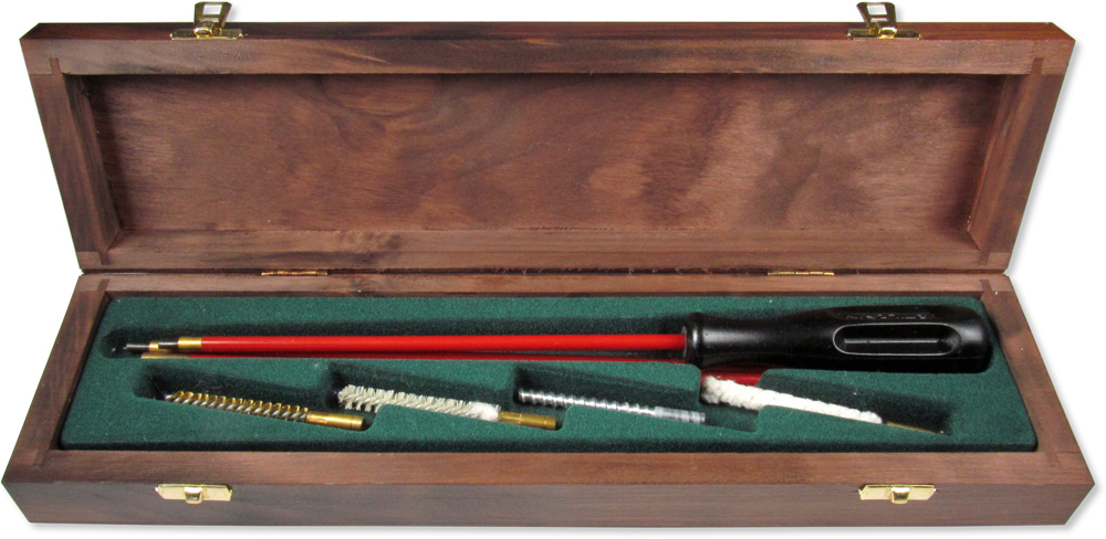 Набор для чистки в деревянном футляре 105-5,6